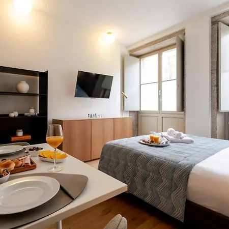 & Cozy By Hostwise Apartamento Vila Nova de Gaia