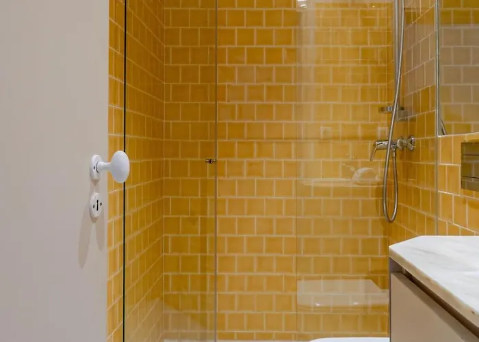 & Cozy By Hostwise *