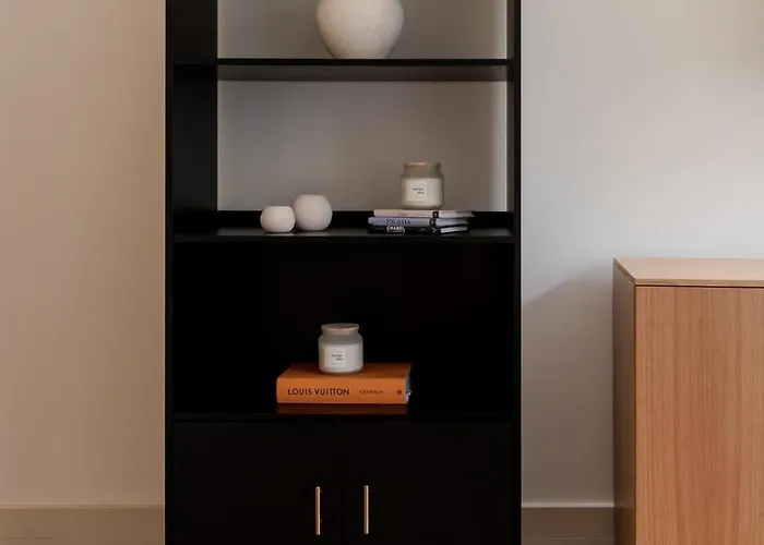 & Cozy By Hostwise *